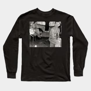 Young Farm Couple, 1939. Vintage Photo Long Sleeve T-Shirt